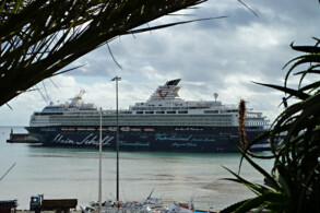 Mein Schiff 1