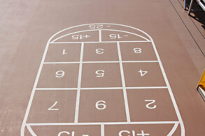 Shuffleboard, Deck 7