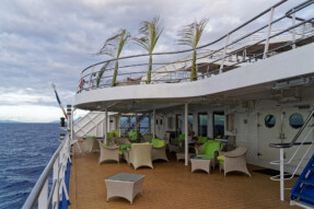 Bars & Lounges