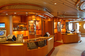 Photo & Art Gallery