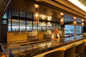 Luna Bar