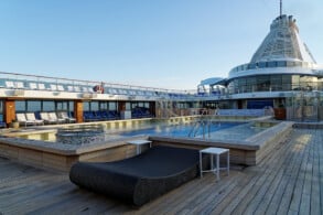 Pooldeck