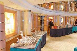 Beverly Hills Bar - Shopping