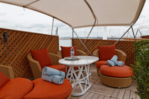 Lawn Club Alcoves