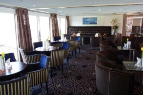 Panorama Salon & Bar