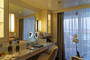 Deluxe Veranda Suite 670