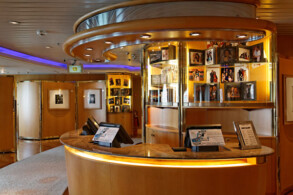 Photo & Art Gallery