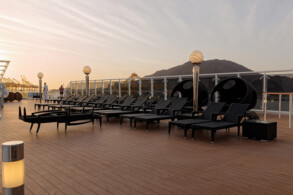 Top 18 Sundeck