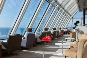 X Lounge