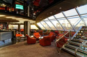 Top Sail Lounge