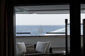 Grand Salon - Outside