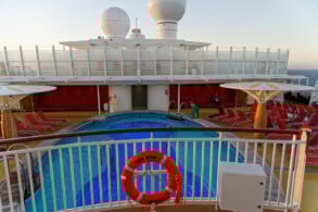 Pool- und Sonnendeck 18