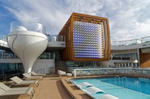 Pooldeck - Resort Deck