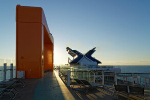 Pooldeck - Resort Deck