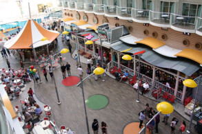 Boardwalk - Oasis of the Seas