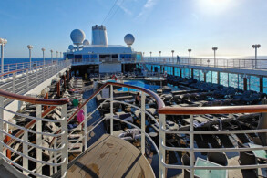 Pooldeck