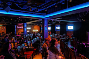 Headliners Comedy Club