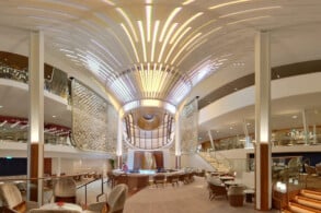 Grand Plaza und Martini Bar