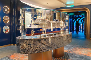 Flagship Store