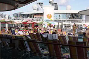 Beach Pool - Pool-Bereich - Oasis of the Seas