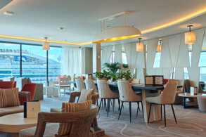Retreat Lounge