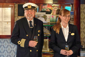 Kapitän Goran, Reiseleiterin Martina