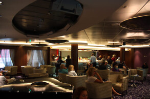 Shaker's Martini Bar