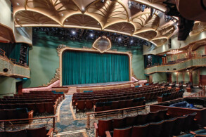 Walt Disney Theatre