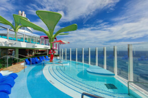 Cove Pool, Chill Island