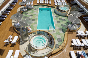Pooldeck