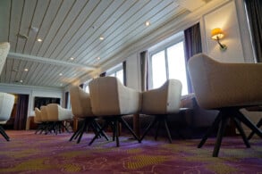 Seabreeze Lounge