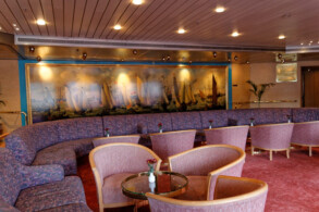 Explorer's Lounge
