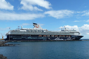 Mein Schiff 1