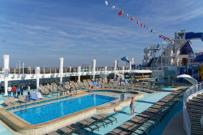 Pooldeck