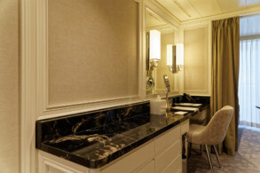 Concierge Suite 855