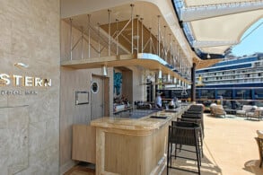 Astern Pool Bar