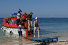 nasse Anlandung per Tender