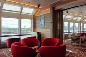 Explorer Lounge