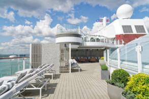 Retreat Sundeck