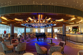 Bars & Lounges