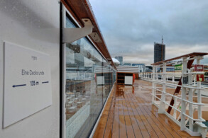 Sonnendeck mittschiffs
