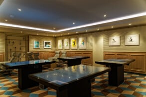 Art Gallery Bar