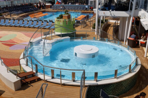 Pooldeck