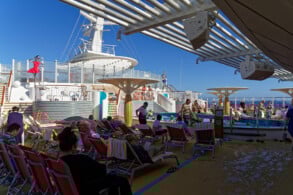 Pool- und Sonnendeck 18