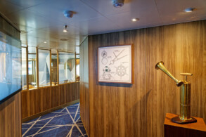 Bow Lounge