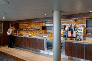 Concierge Lounge