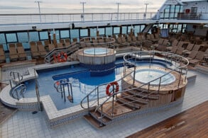 Pool-Deck