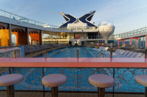 Pooldeck