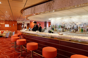 Grand Bar
