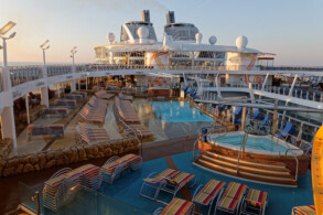 Pooldeck